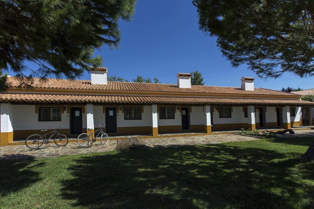 Naveterra-Hotel Rural Alandroal Exterior photo